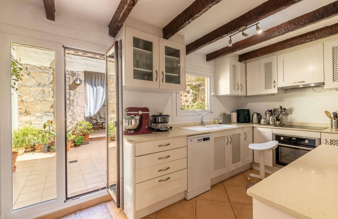 Historic Townhouse in Pollensa with Patio and Terraces for Sale