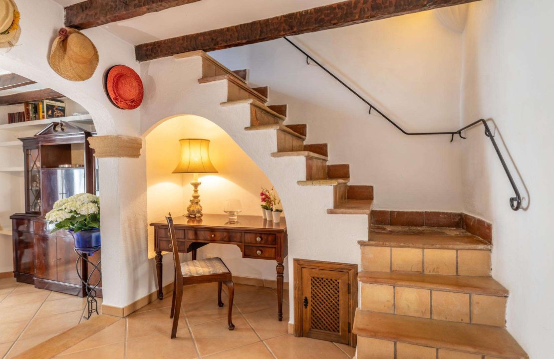 Historic Townhouse in Pollensa with Patio and Terraces for Sale