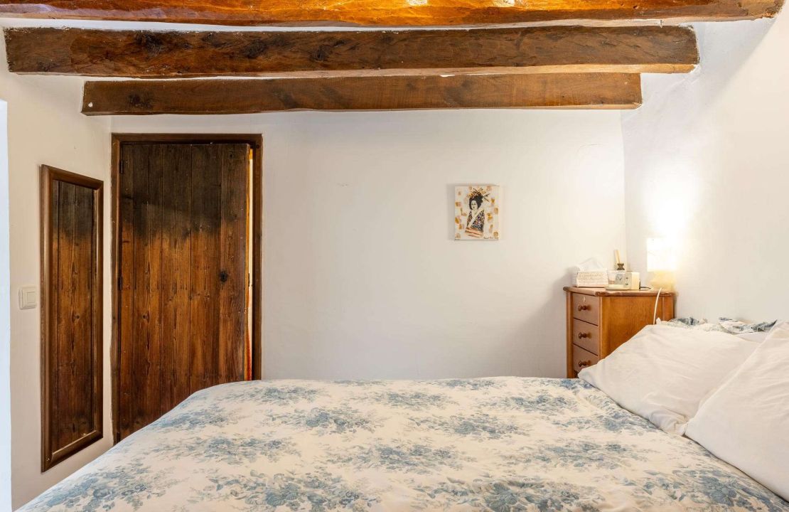 Historic Townhouse in Pollensa with Patio and Terraces for Sale
