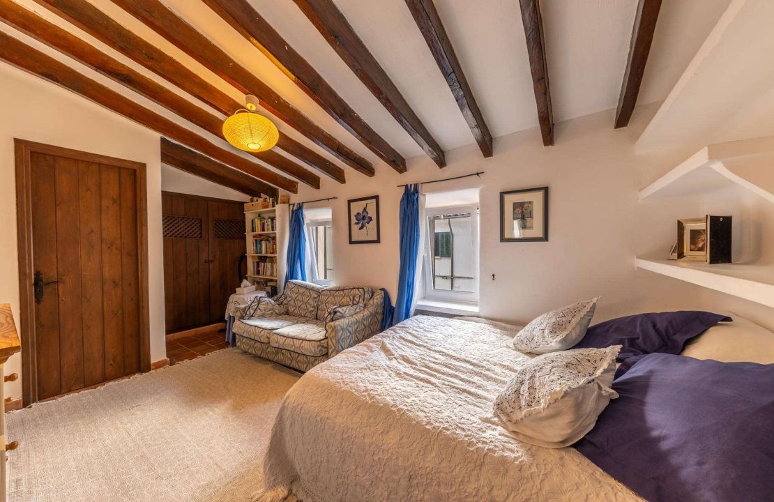 Historic Townhouse in Pollensa with Patio and Terraces for Sale