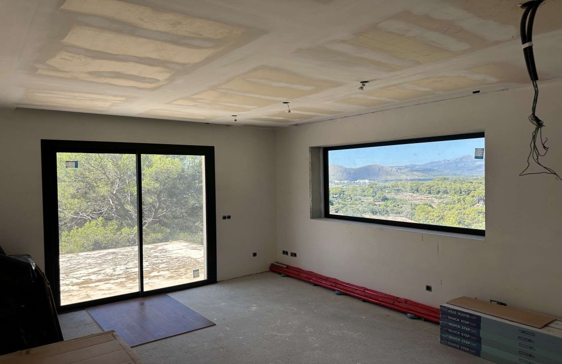 Unique Opportunity in Boanire Alcudia: Villa with Infinity Pool & Sustainable Features