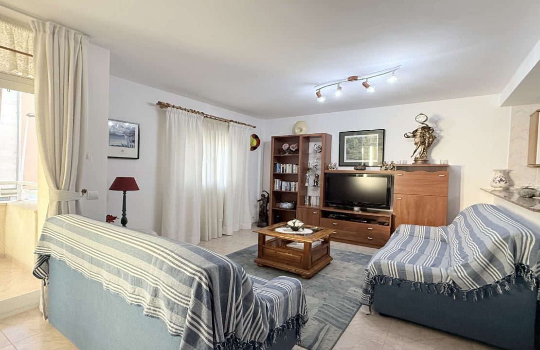 Two-bedroom apartment for rent in Puerto Pollença