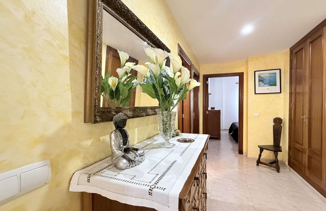 Two-bedroom apartment for rent in Puerto Pollença