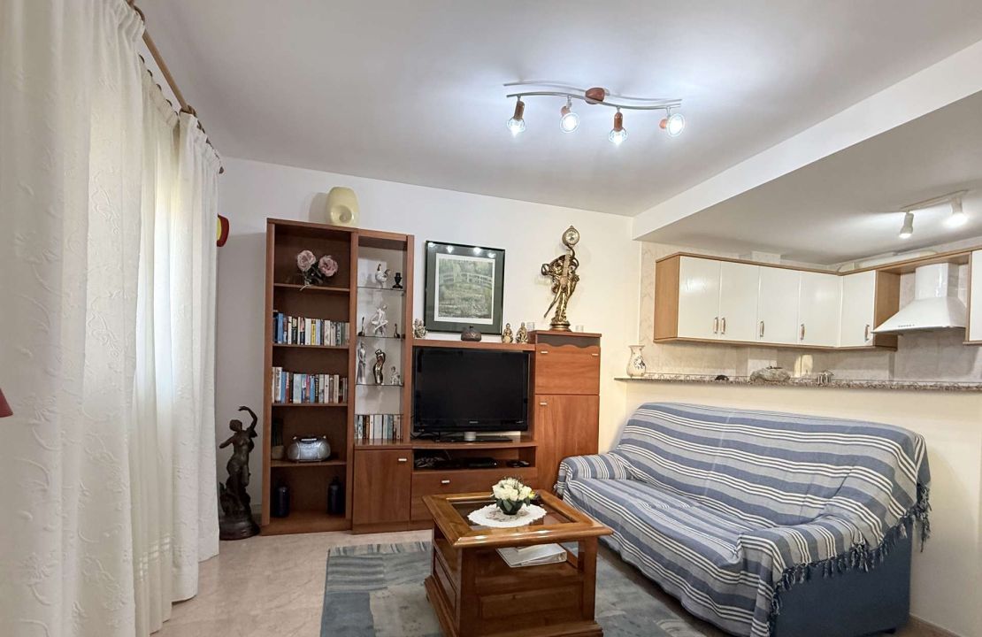 Two-bedroom apartment for rent in Puerto Pollença