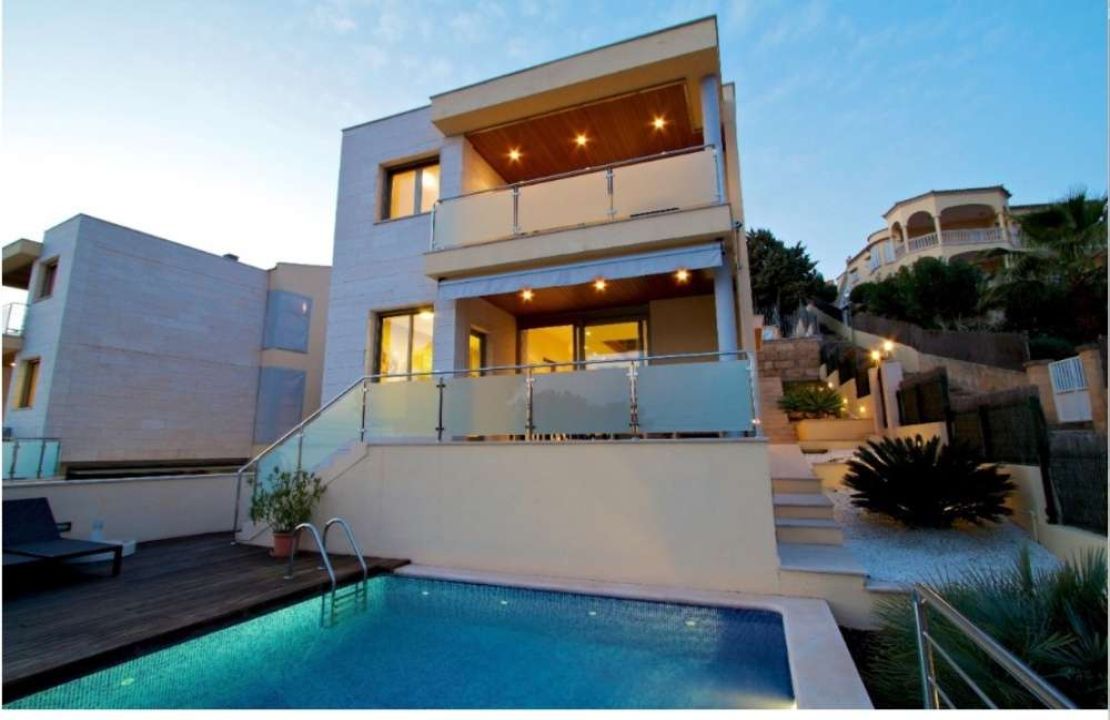 Villa am Golf Alcanada Alcudia mit Ferienmeitlizenz und Meerblick