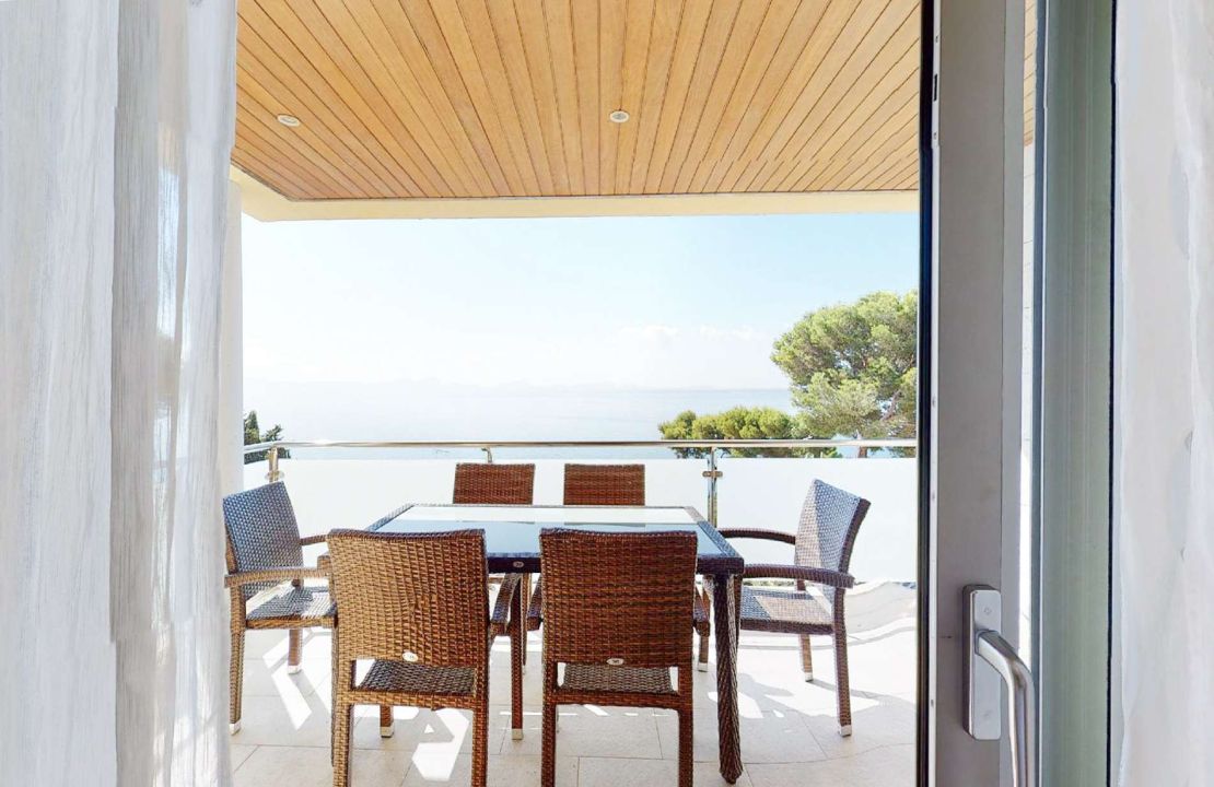 Villa am Golf Alcanada Alcudia mit Ferienmeitlizenz und Meerblick