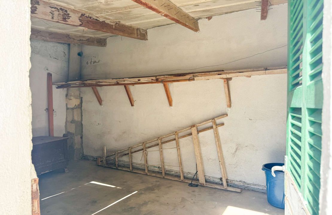 Large townhouse in Pollença to renovate