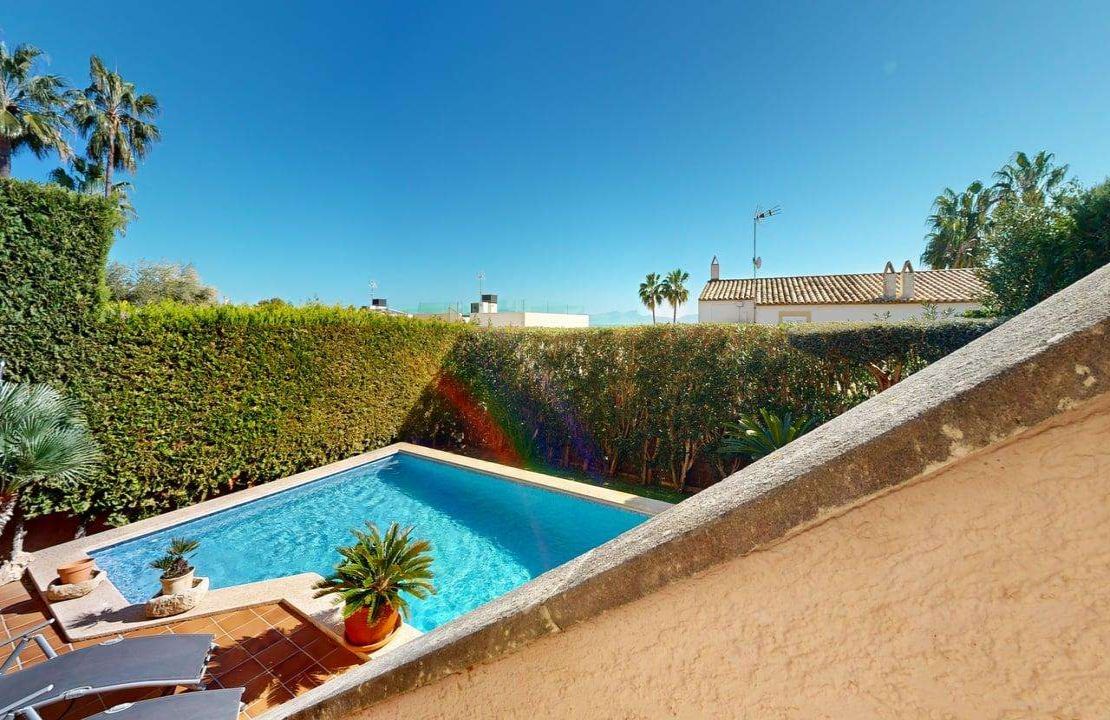 Nueva oferta - Villa en venta Golf Alcanada Alcudia con vistas al mar y garaje