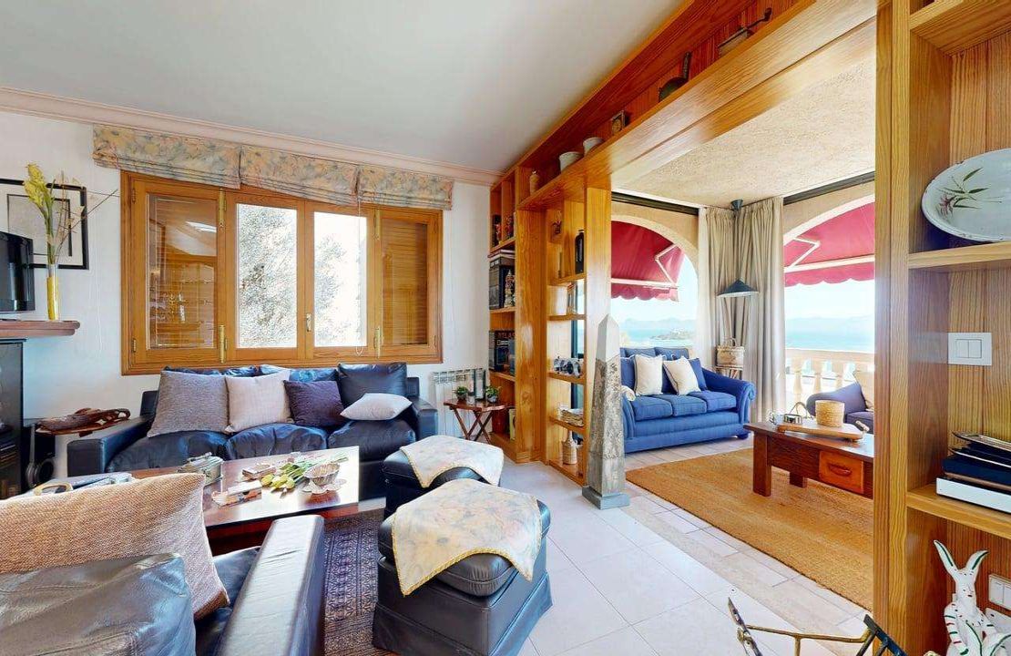 Nueva oferta - Villa en venta Golf Alcanada Alcudia con vistas al mar y garaje