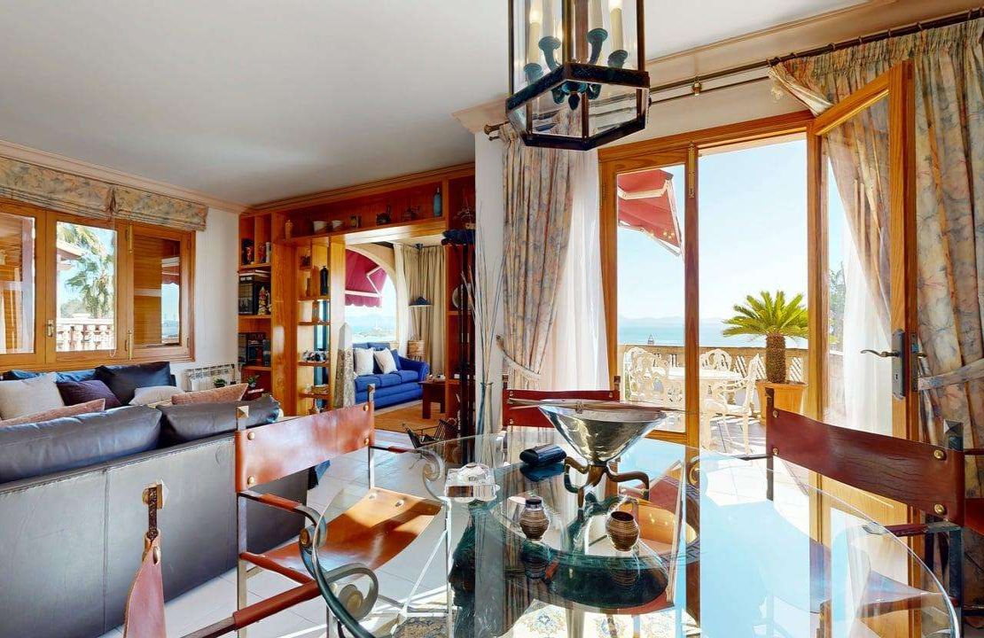Nueva oferta - Villa en venta Golf Alcanada Alcudia con vistas al mar y garaje