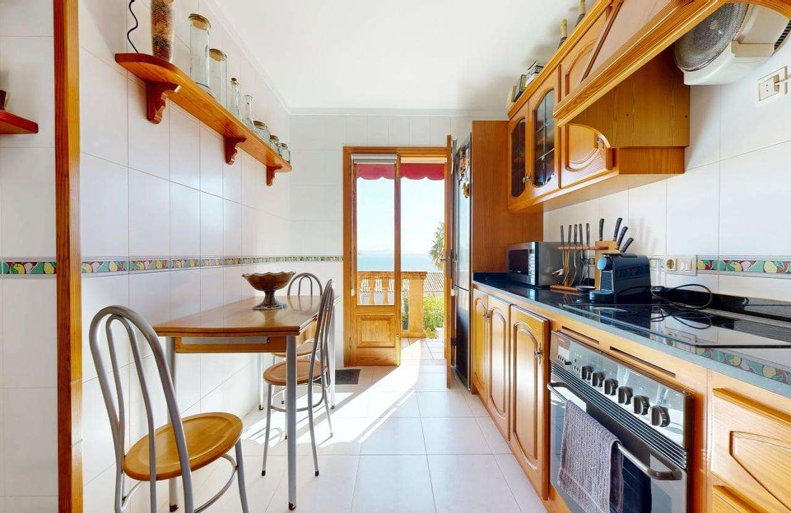 Nueva oferta - Villa en venta Golf Alcanada Alcudia con vistas al mar y garaje