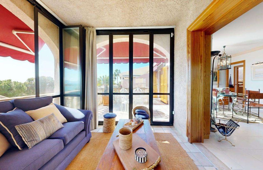 Nueva oferta - Villa en venta Golf Alcanada Alcudia con vistas al mar y garaje