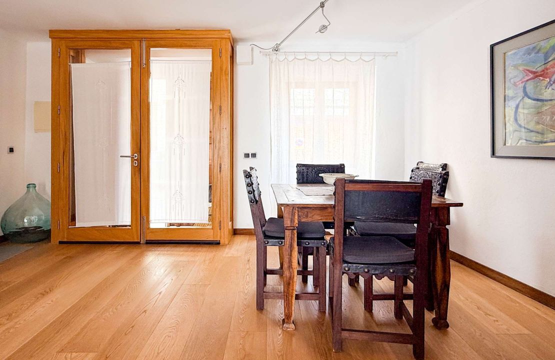 For rent - charming townhouse with Patio and small pool