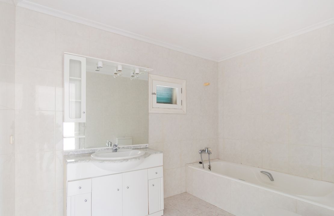 Campanet casa de pueblo con jardín en venta