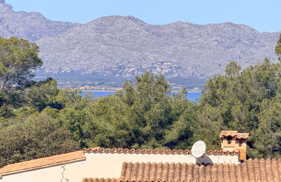 Exclusive - 7 bedroom Villa in Bonaire, Alcudia with pool and garages in top location