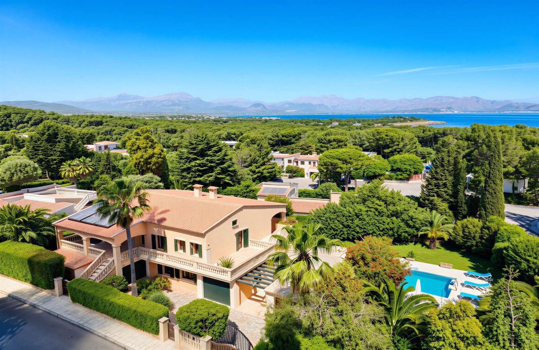 Villa excepcional en ubicación privilegiada de Bonaire con garajes y apartamentos de invitados