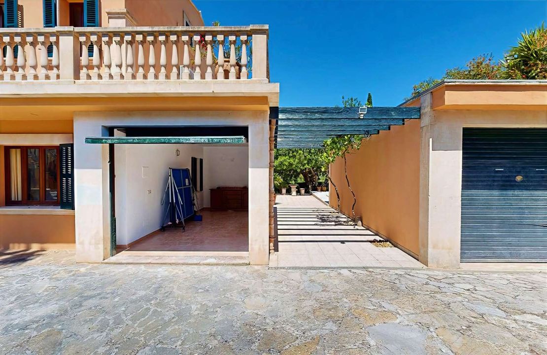 Exclusive - 7 bedroom Villa in Bonaire, Alcudia with pool and garages in top location