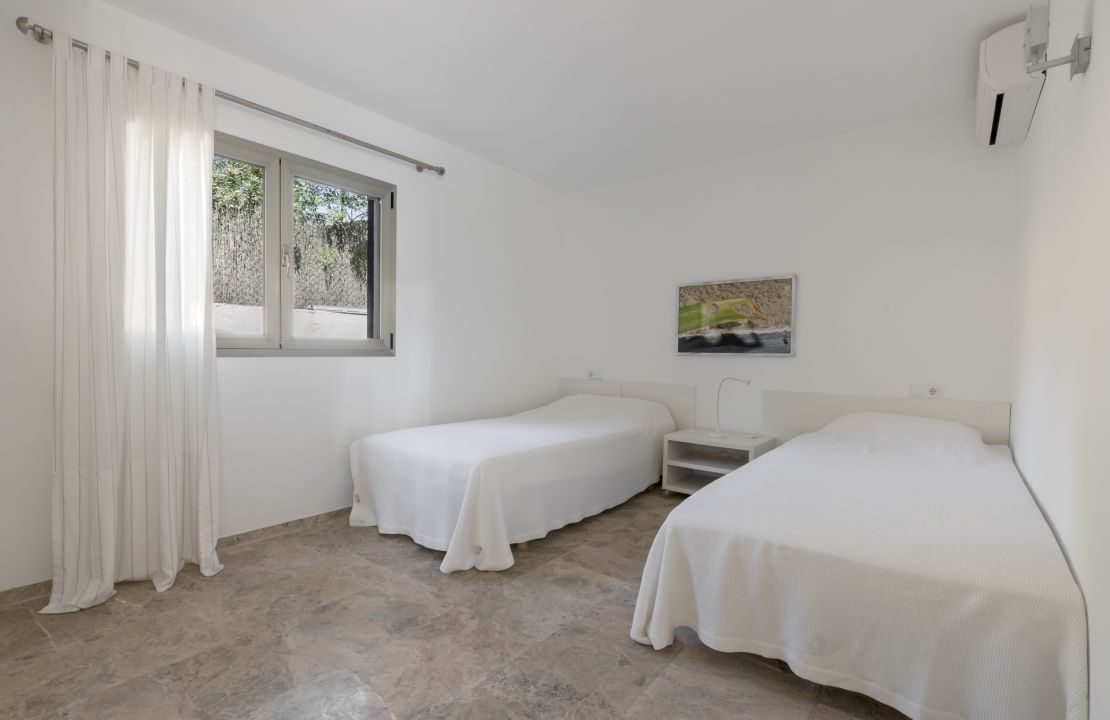 Villa with pool for long term rental in Cala San Vicente Pollensa
