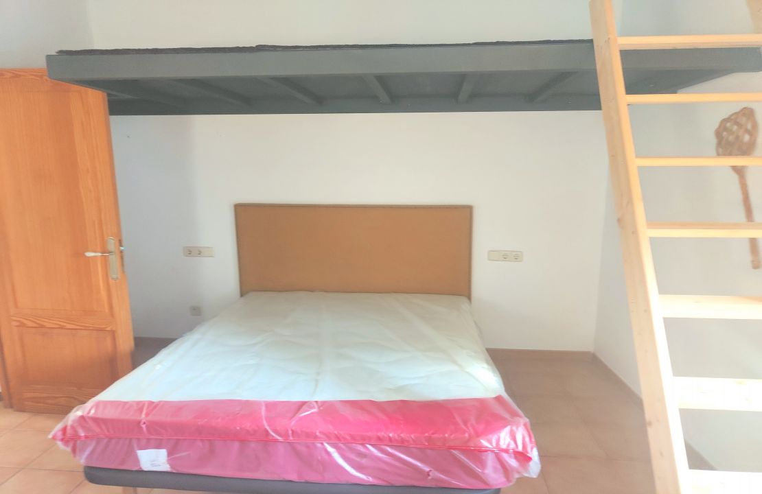 Beautifully refurbished house in Campanet for sale with terrace and parking space