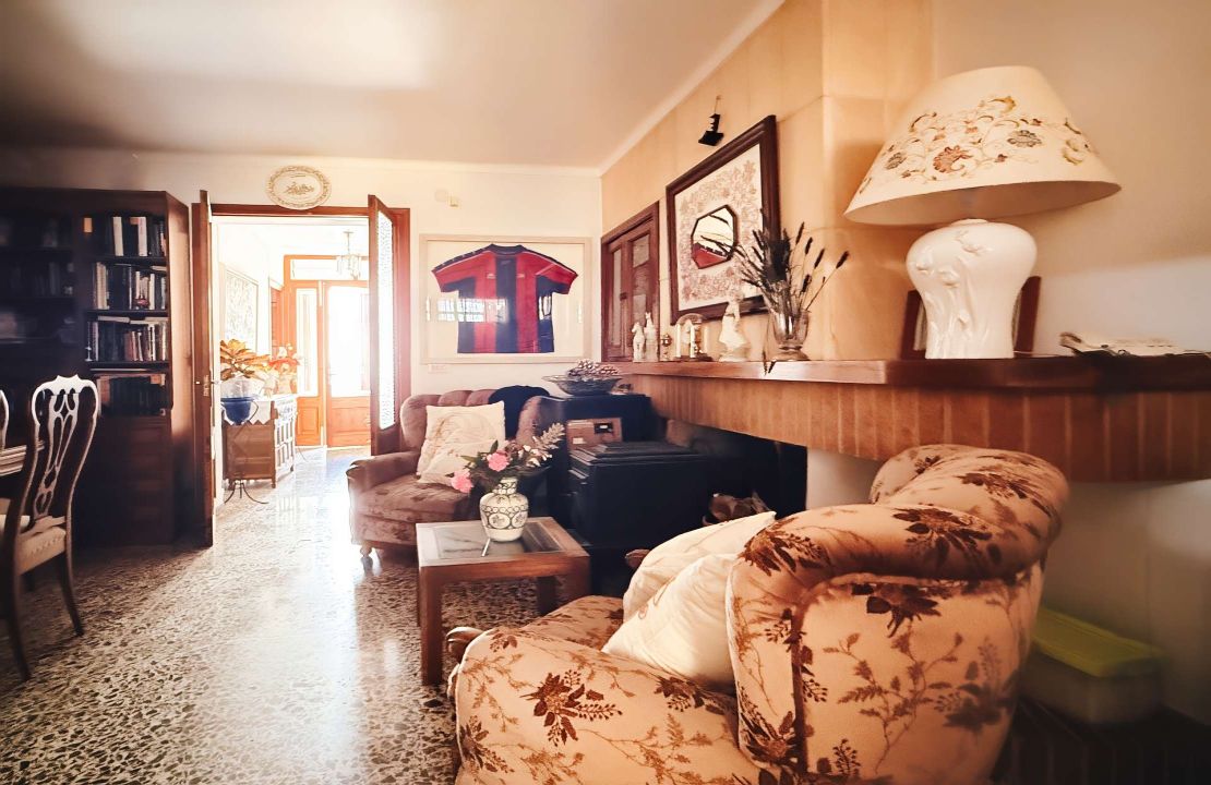 Charming Townhouse in Pollensa with Courtyard in a Peaceful Location