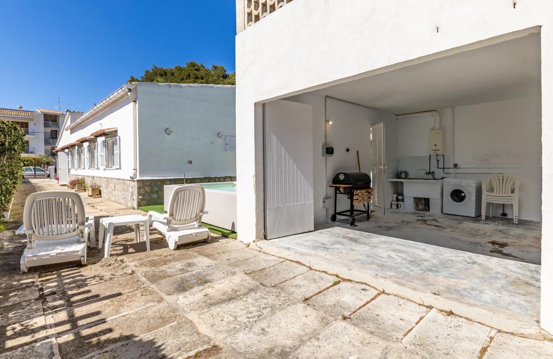 Villa en venta en Puerto de Alcudia Mallorca con licencia vacacional