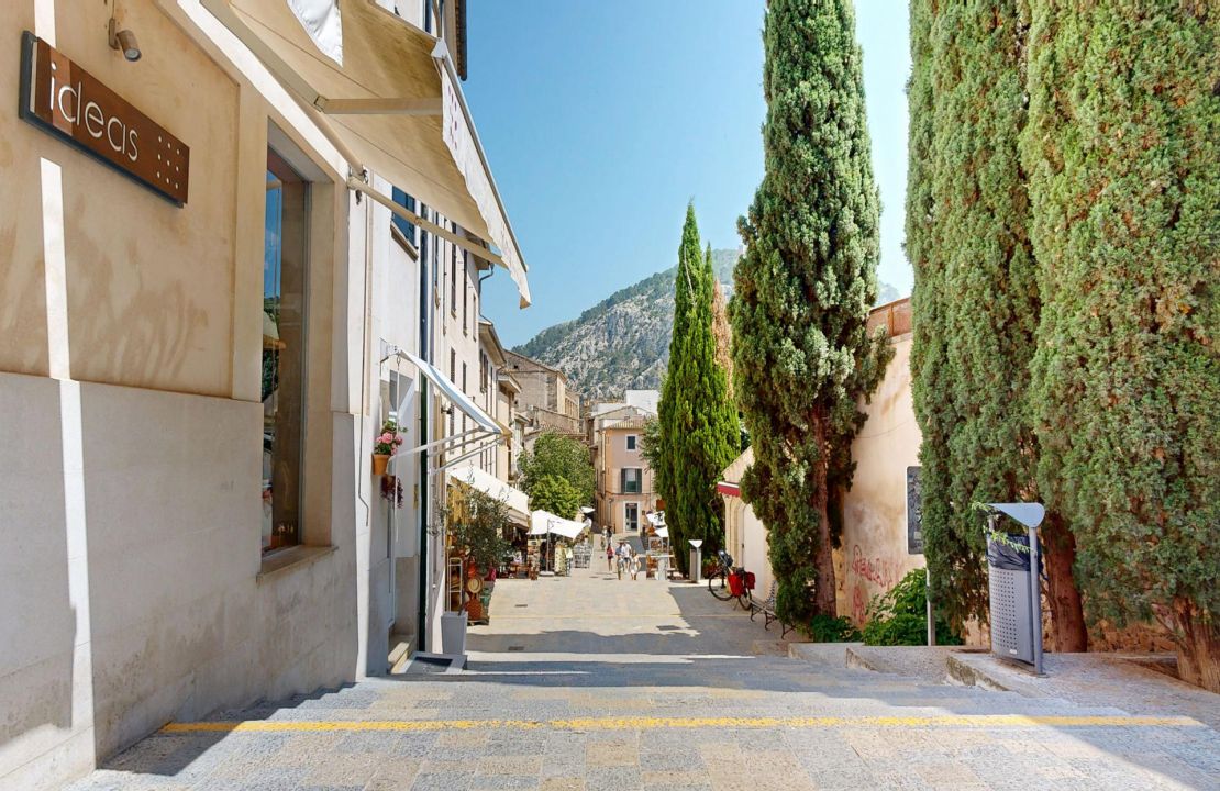 Casa reformada en venta en el casco antiguo de Pollensa