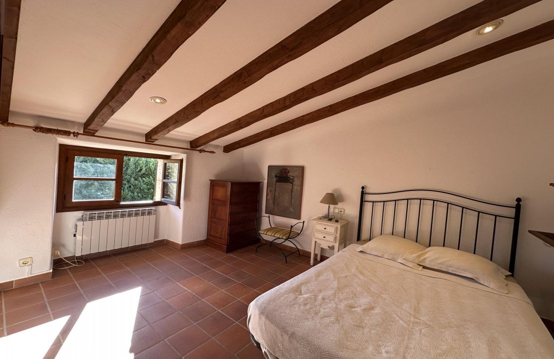 Finca for long term rental in Pollensa with pool and garden
