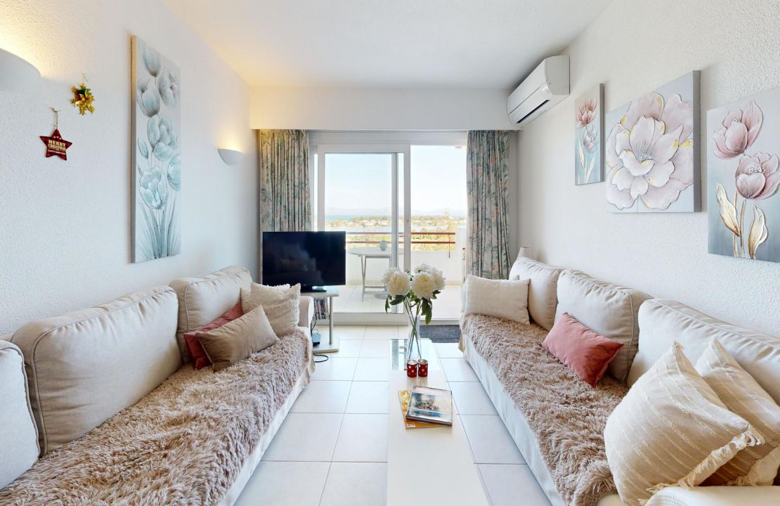 Apartment in Puerto Alcudia with community pool and panoramic views