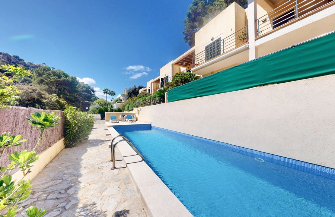 Charming Apartment in Cala San Vicente with pool, close to the Beach