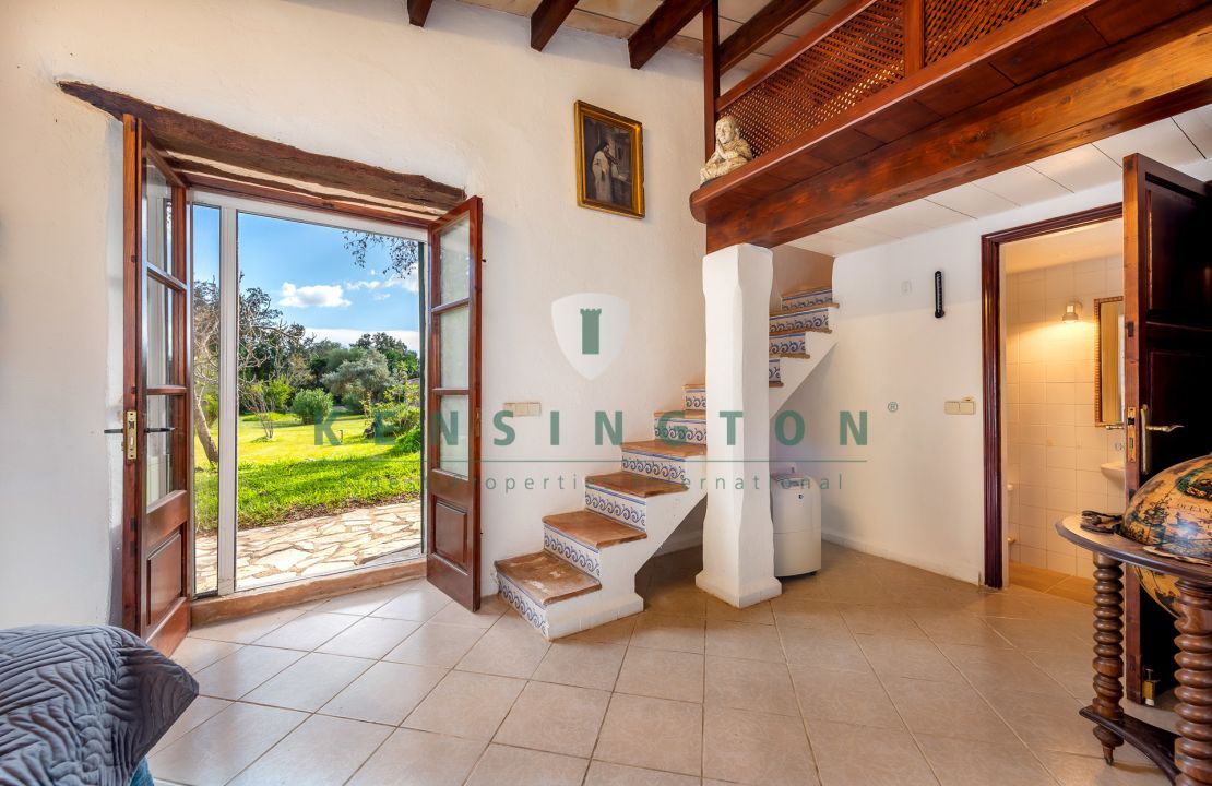 Authentic country house Pollensa / Alcudia with pool, guest house, garage and amazing gardens for sale