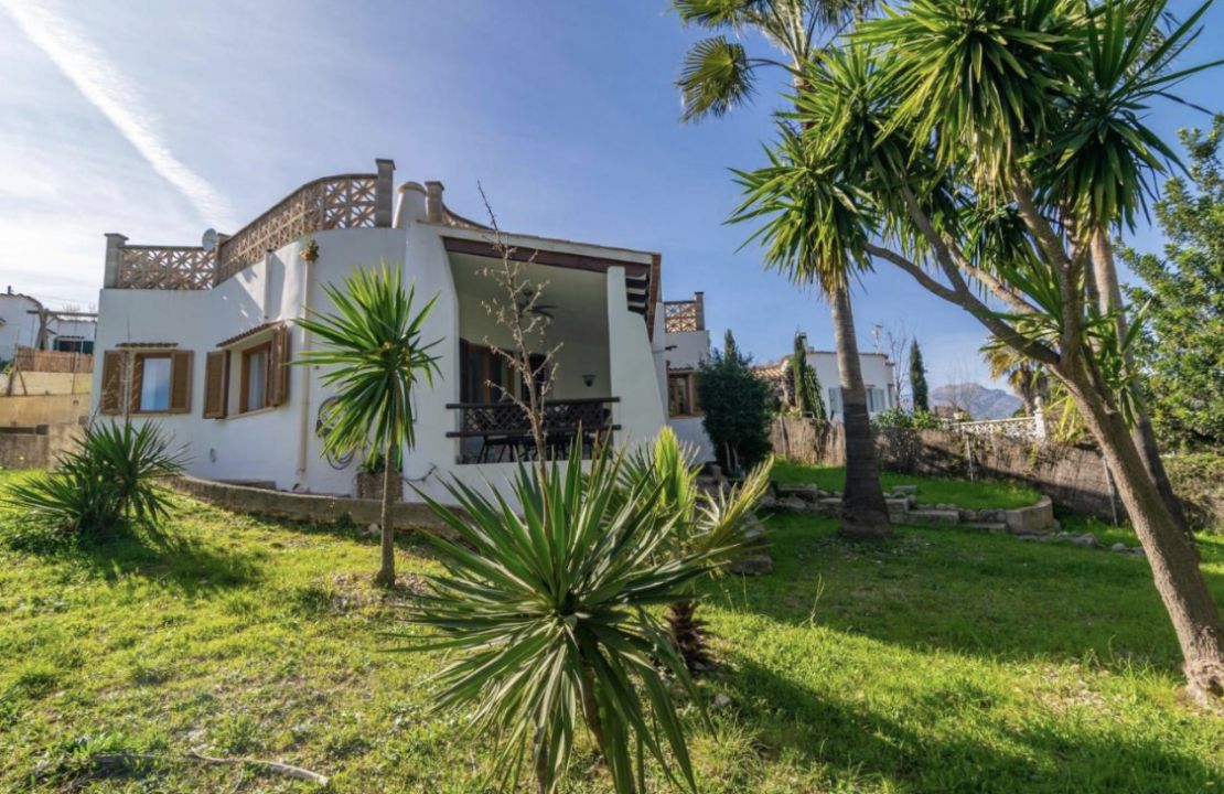 Campanet Mallorca casa unifamiliar completamente reformada con fantásticas vistas y licencia vacacional en venta