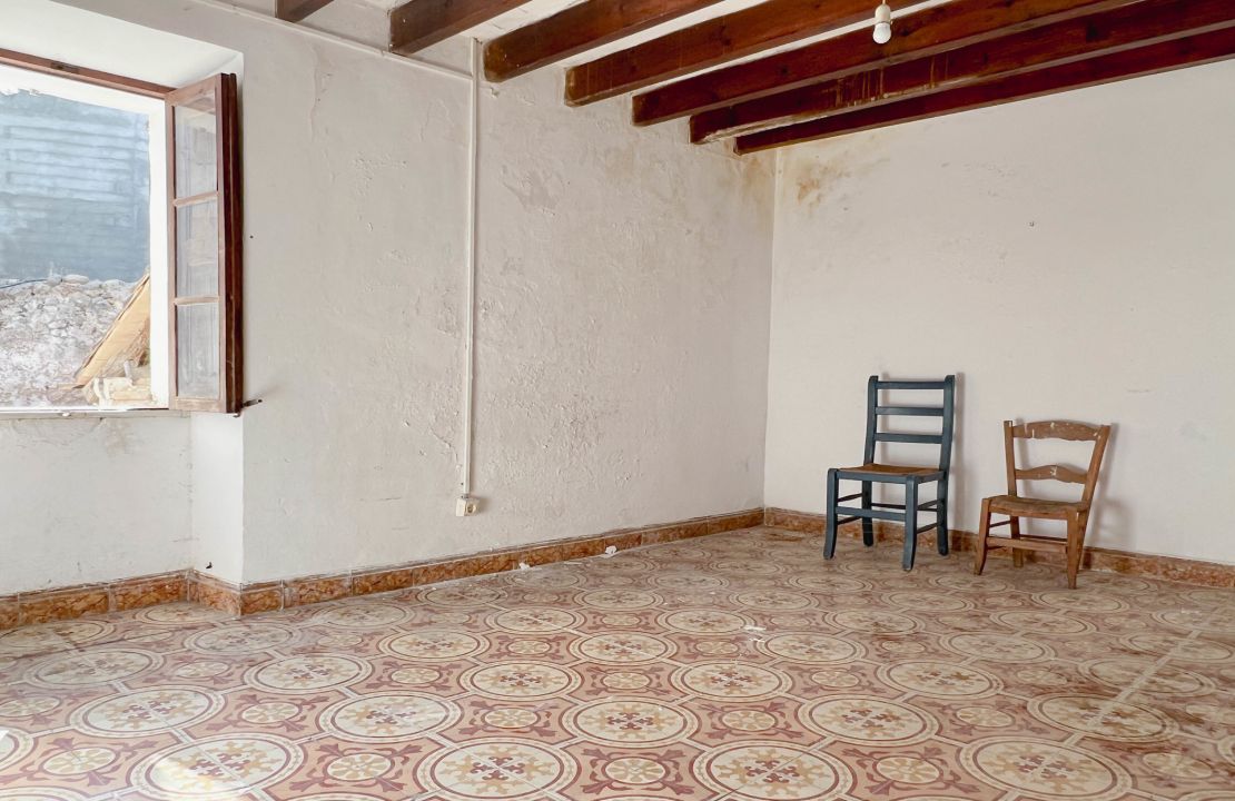 Casa en Campanet para reformar en venta