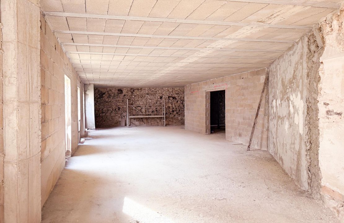 Casa señorial histórica en Pollensa con jardín, garaje y terrazas – Proyecto de renovación