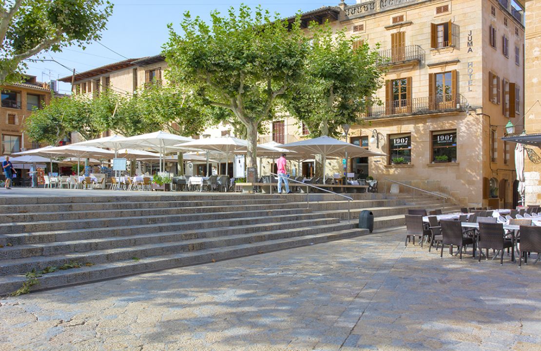 Parcela en Pollensa, Mallorca en venta con licencia para construir una casa unifamiliar