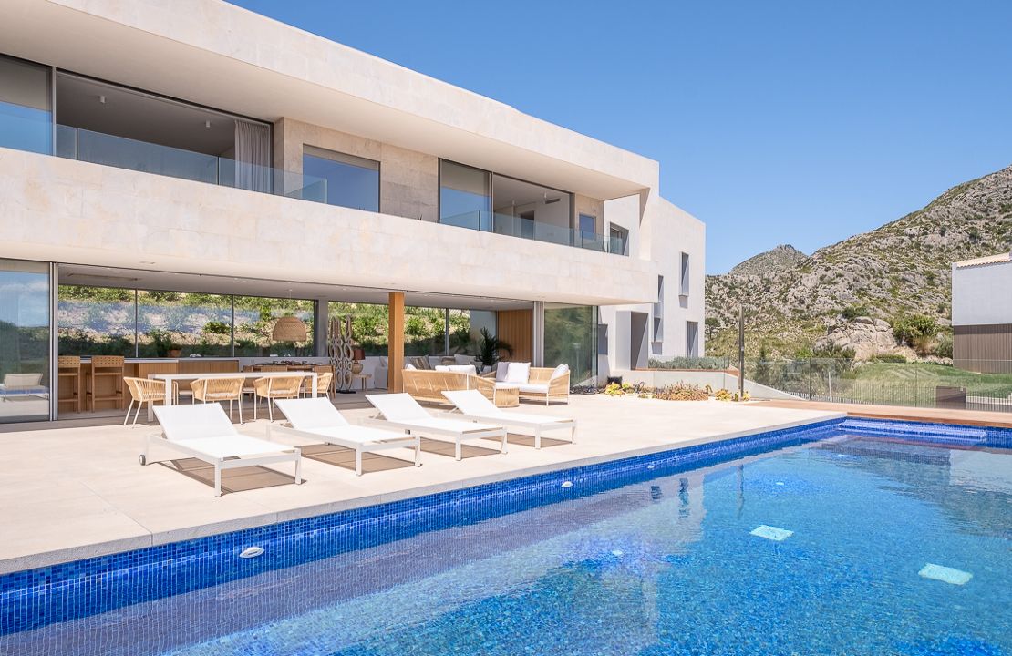 Moderne Neubauvilla mit Meeresblick in Bonaire, Alcudia