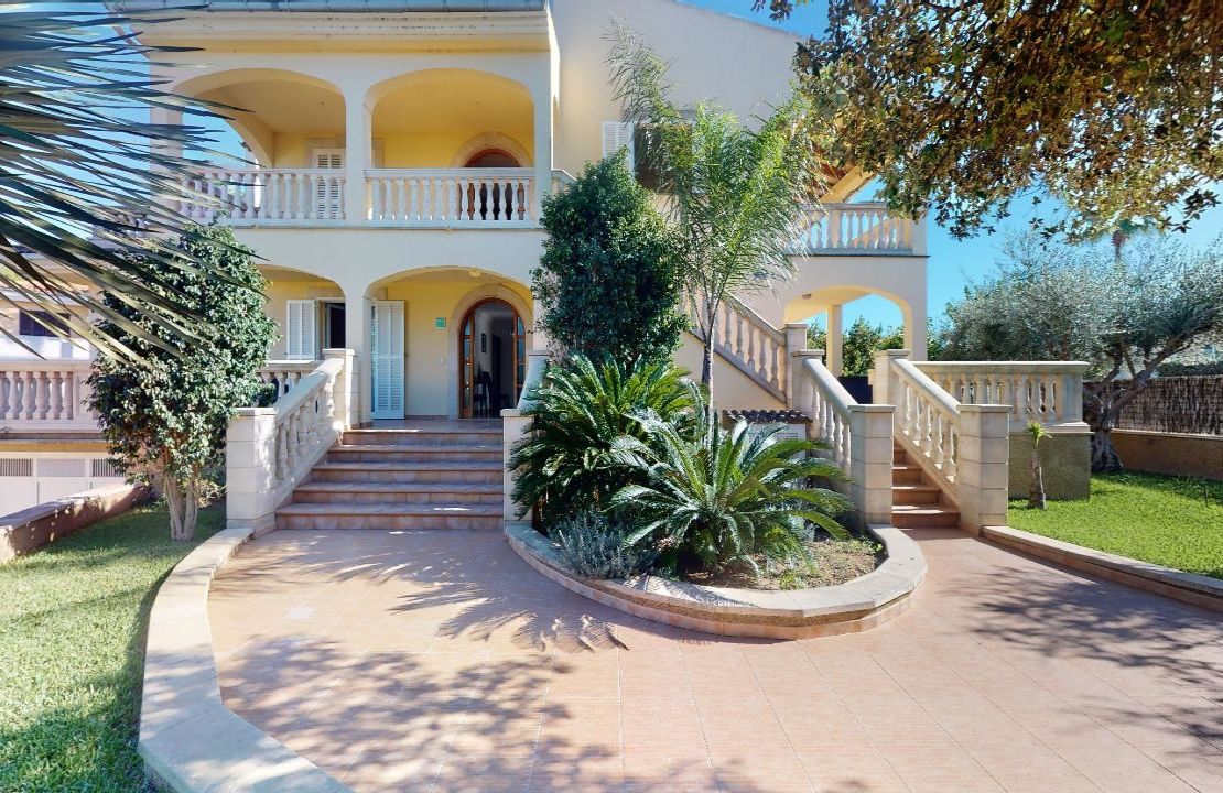 Villa en Mallorca Playa de Muro con licencia de alquiler vacacional
