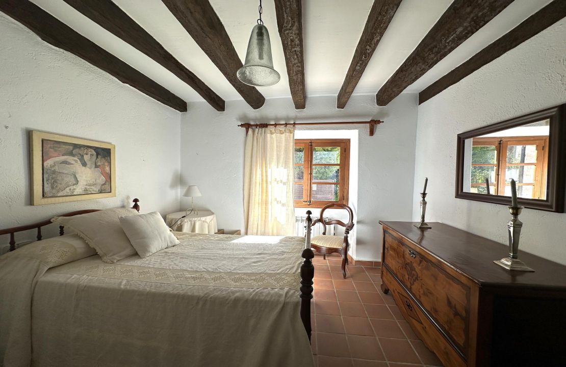 Finca for long term rental in Pollensa with pool and garden