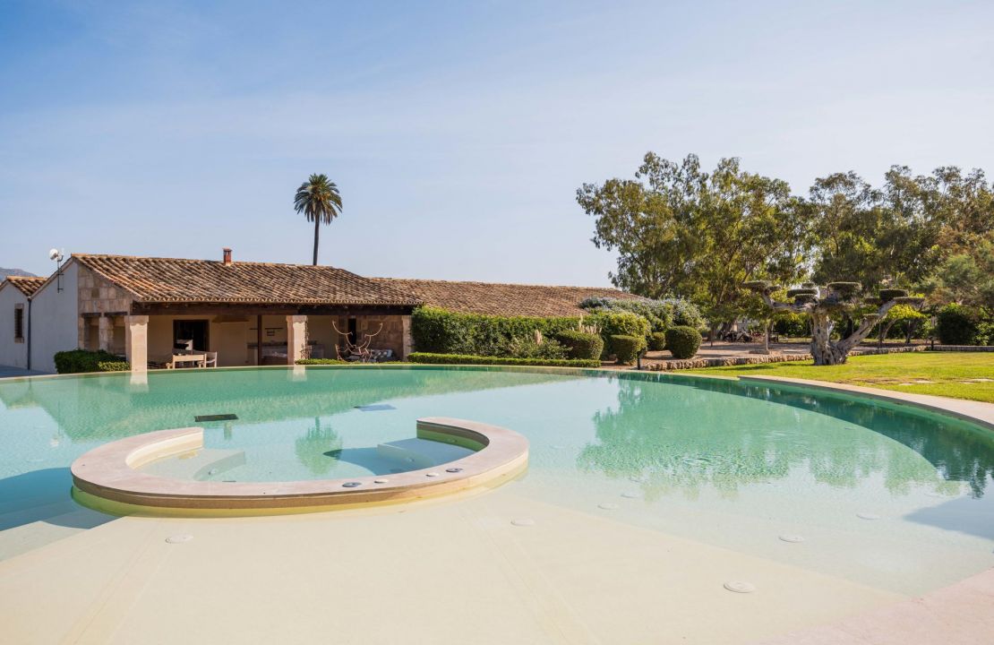 Exclusive Private Estate Puerto Pollensa, just a few minutes to the bay