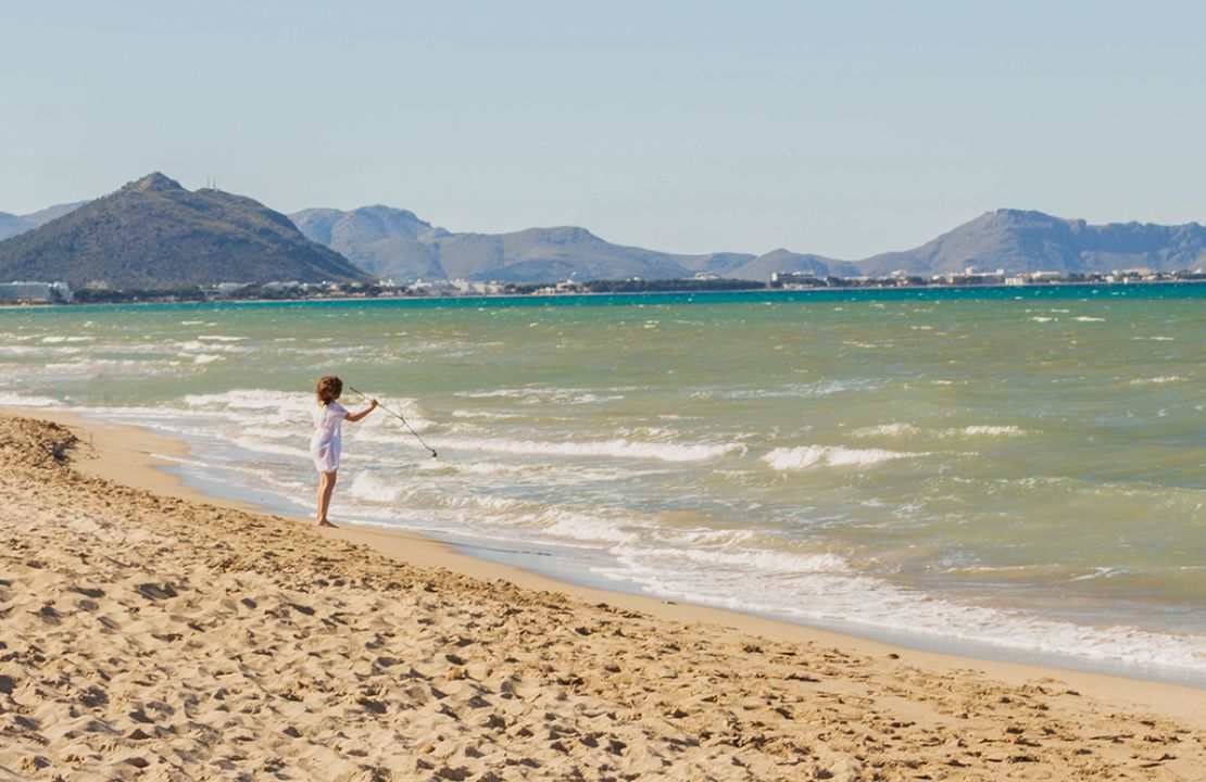 Apartamento en construcción en primera línea de playa en Can Picafort, con parking privado