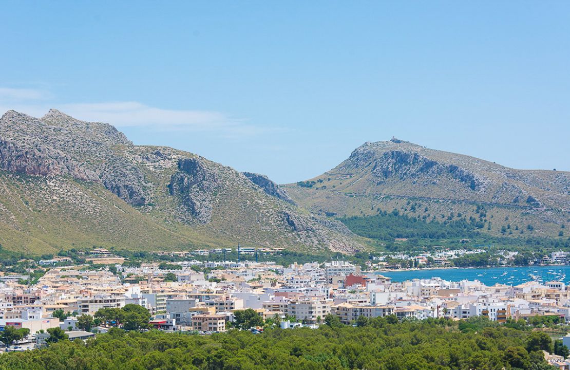 Port de Pollensa gepflegte 3-Schlafzimmer-Wohnung im Zentrum zu verkaufen