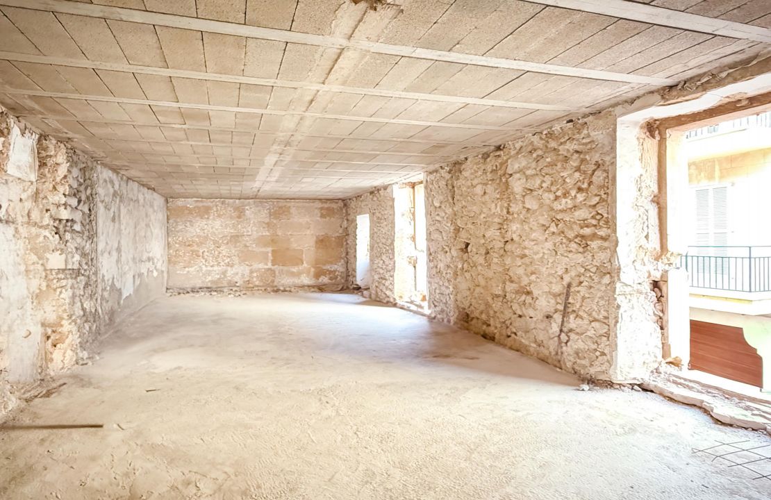 Casa señorial histórica en Pollensa con jardín, garaje y terrazas – Proyecto de renovación