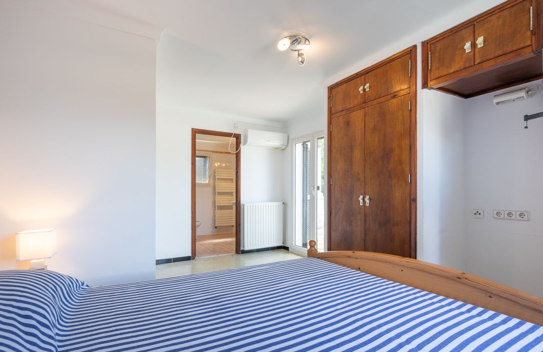 Attraktive Villa in Bonaire Alcudia mit Lizenz zur Ferienvermietung und Pool zu verkaufen