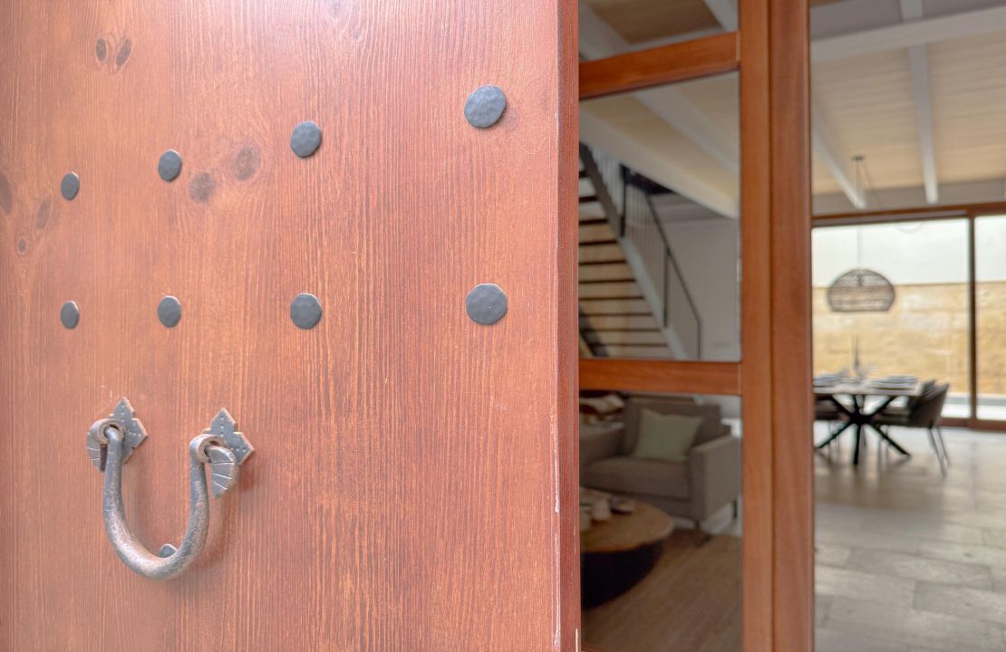 High quality townhouse Pollensa with pool and garage for sale