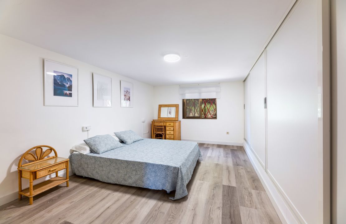Front-line apartment in Alcanada Alcudia Mallorca for sale