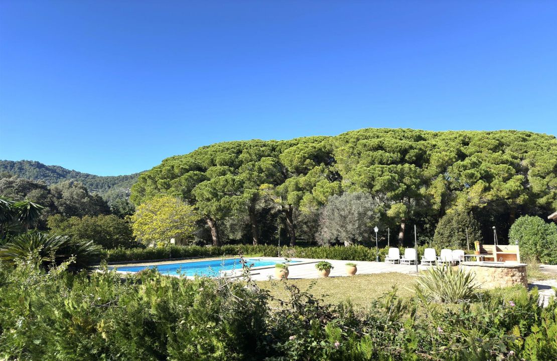 Finca for long term rental in Pollensa with pool and garden