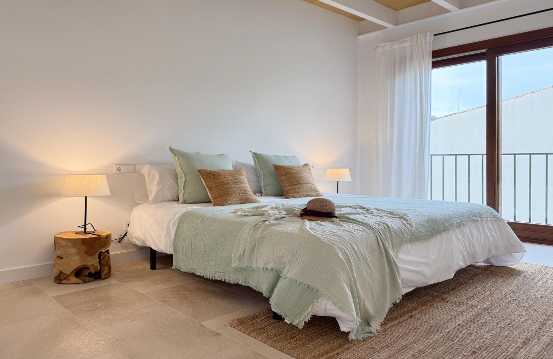High quality townhouse Pollensa with pool and garage for sale