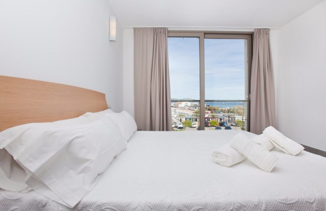 Puerto Pollensa modern duplex apartment FRONT LINE SEA for rent