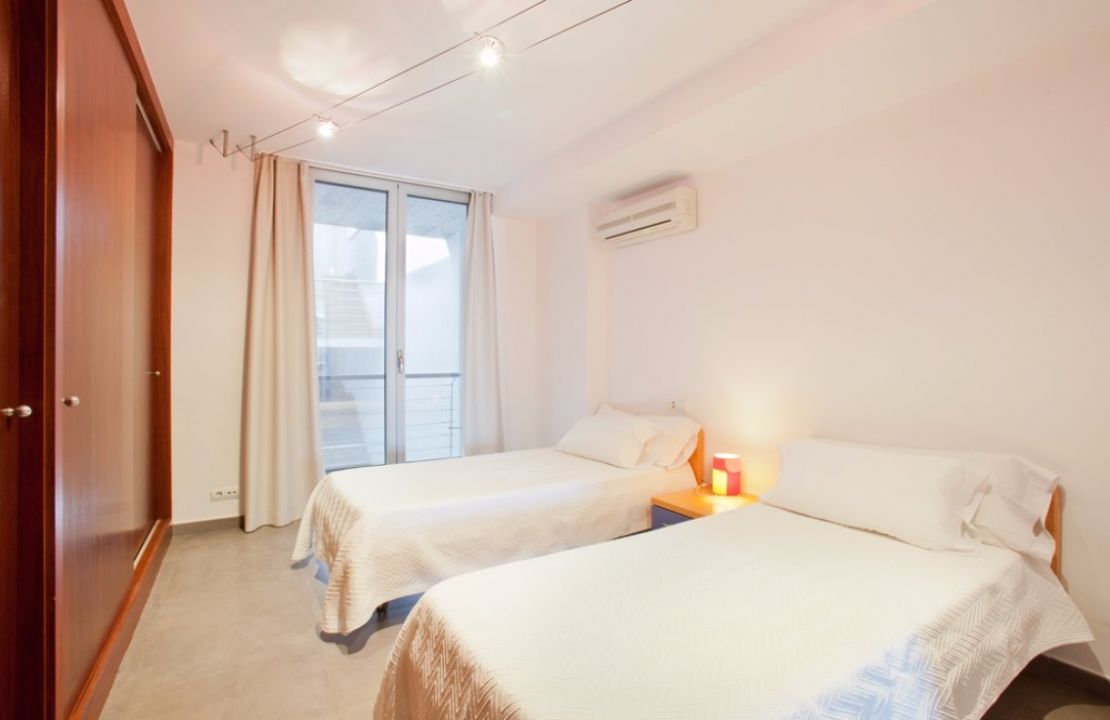 Puerto Pollensa modern duplex apartment FRONT LINE SEA for rent