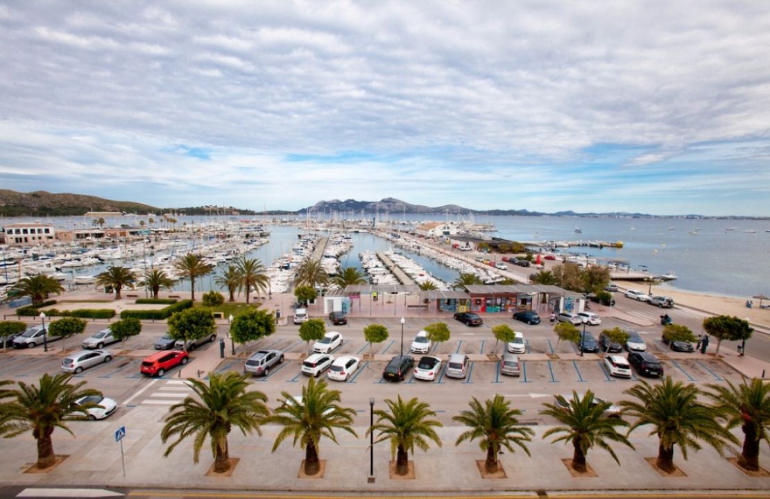 Puerto Pollensa modern duplex apartment FRONT LINE SEA for rent