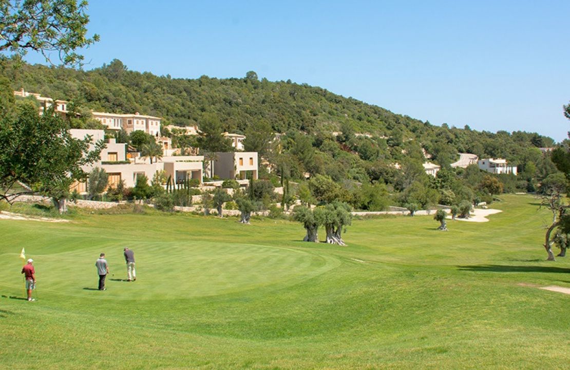 Die nach deutschen Standards gebaute Neubau - Luxusvilla ist eine ideale Gelegenheit sich eine Immobilie in Toplage von Pollensa zu sichern